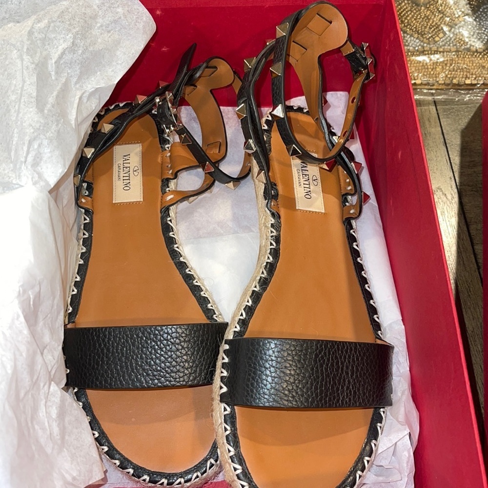 Valentino Rockstud sandal espadrille